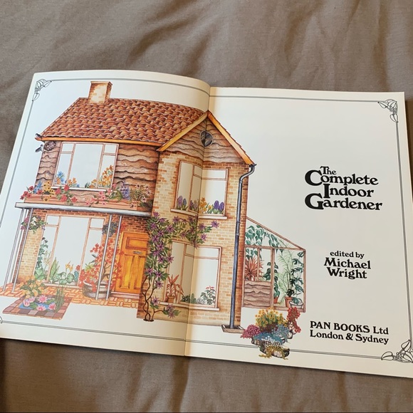Vintage “The Complete Indoor Gardener” Book - Picture 5 of 11